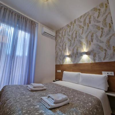 Hostal A Nuestra Senora de La Paloma (Esparteros, 12 3º planta 28012 Madrid)