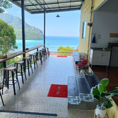 The view Hostel (22 moo 7 81000 Koh Phi Phi Don)