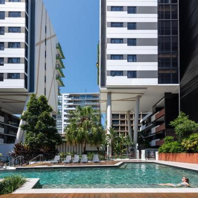 Arena Apartments by CLLIX (9 Edmondstone Street 4101 Brisbane)