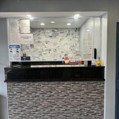 Midtown Lodge (4141 Philips Highway FL 32207 Jacksonville)