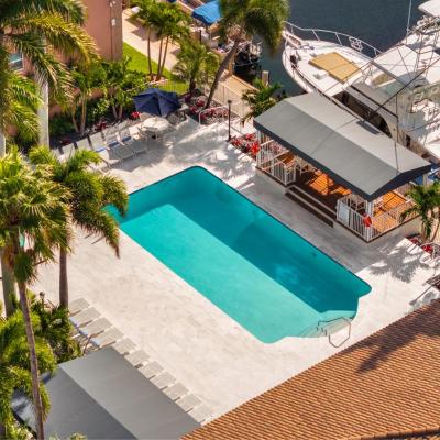 Coconut Bay Resort (919 North Birch Road FL 33304 Fort Lauderdale)
