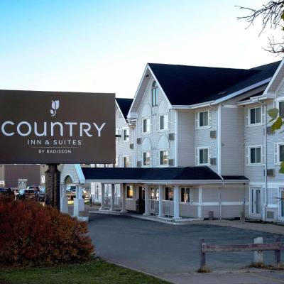 Country Inn & Suites by Radisson, Winnipeg, MB (730 King Edward Street R3H 1B4 Winnipeg)