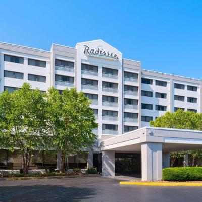 Radisson Hotel Nashville Airport (1112 Airport Center Drive TN 37214 Nashville)