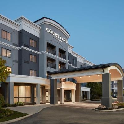 Courtyard by Marriott Mississauga-Airport Corporate Centre West (5050 Creekbank Road L4W 5R2 Mississauga)