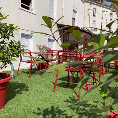 Logis Hotel Chateaubriand (2 Bis Rue De Chateaubriand 44000 Nantes)
