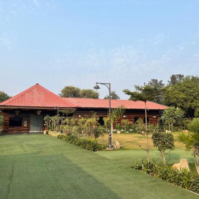 The Green Wood Palace I Farm House I wedding I Party I 87oo2o5865 (46, Near Samata yog ashram Palam Farms, Salhapur Khera Bijwasan, New Delhi-110061 110061 Gurgaon)