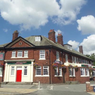 The Cabbage Hall Hotel (20 Breck Road, Anfield L4 2RB Liverpool)