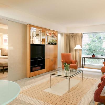 Doubletree By Hilton Buenos Aires (Reconquista 945 C1003ABS Buenos Aires)
