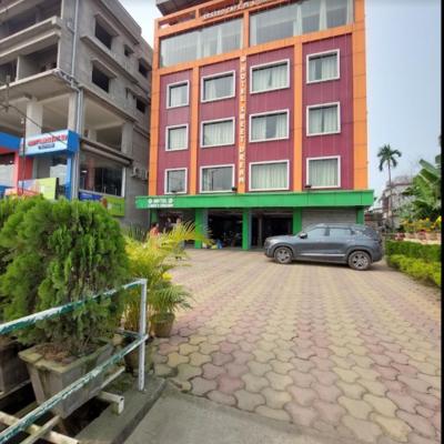 Hotel Sweet Dream (Barrackpore-Barasat Road webel more barrackpore, Kalyani Expy, Rabindrapally, Mohan Pur, West Bengal 700122 Kolkata)