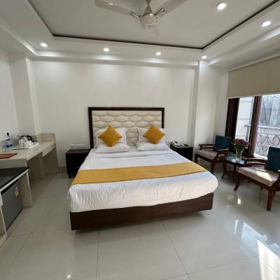 Lemon Green Residency - Hotel and Serviced Apartments (B-3 Chattarpur Enclave, Phase 2 110074 New Delhi)