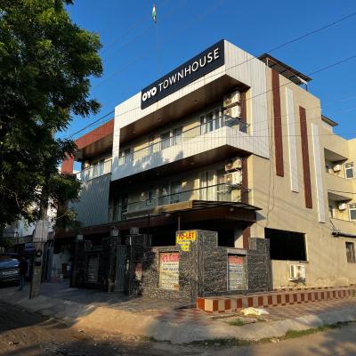 Blossom Hotel By Staykr (Sector 23A 122022 Gurgaon)