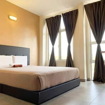 HOTEL BVR (NO 30 JALAN CHENGAL LEMPUNG AMAN 5 JALAN KUANTAN KEMAMAN 26100 Kuantan)