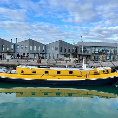 Bateau à quai détente absolue (Avenue des Minimes 17000 La Rochelle)