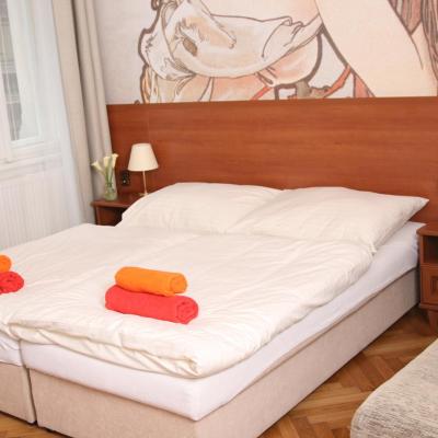 Hotel Klara (Šternberkova 20 17000 Prague)