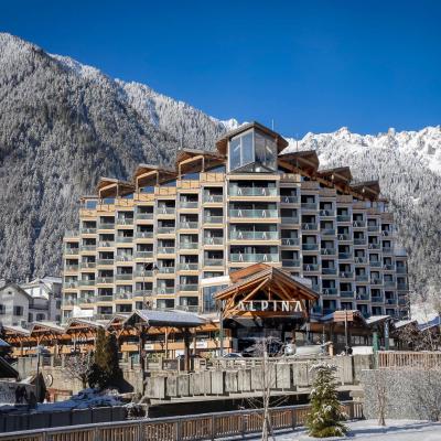 Alpina Eclectic Hotel (79 Avenue du Mont Blanc BP 135 74400 Chamonix-Mont-Blanc)