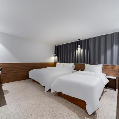 Jamsil Noblestay Hotel (4-8, Olympic-ro 12-gil, Songpa-gu 05557 Séoul)