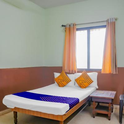 OYO Shetkari Mala Hotel & Lodging (Plot No 1/B,  Dhanore Phata,  Talkhed,  Alandi-markal Rd,  Pune 412105 Pune)