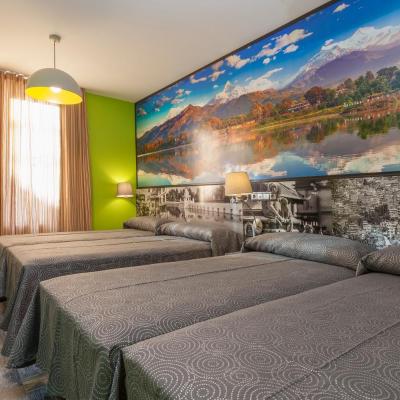 JC Rooms Madrid Rio (154 Paseo de las Delicias 28045 Madrid)