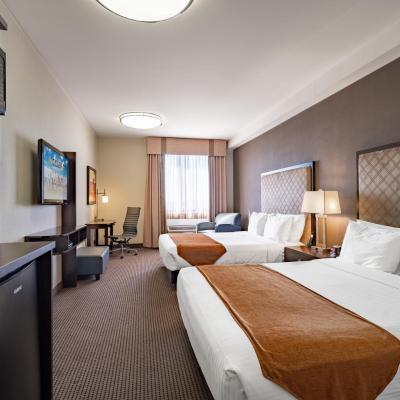 Acclaim Hotel by CLIQUE (123 Freeport Boulevard Northeast T3N 0A3 Calgary)