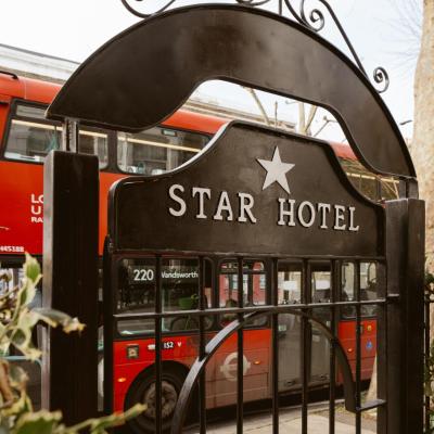 Star Hotel (97-99 Shepherds Bush Rd W6 7LP Londres)
