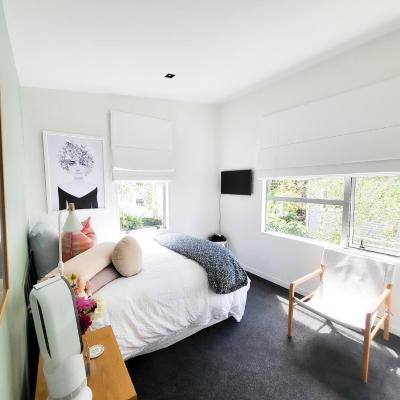 Inner City Sunny Bedroom (709A Great North Road Grey Lynn, 1021 Auckland)