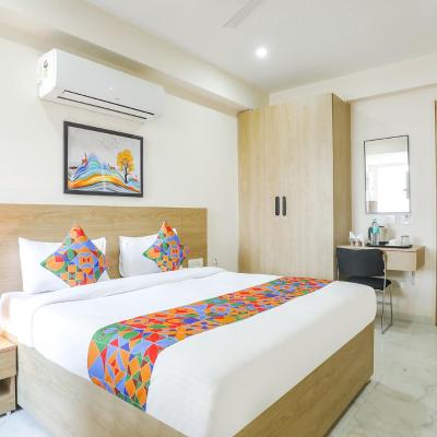 FabHotel La Cozy Residency (Plot No 13 P, Near Artemis Hospital, Sector 52, Gurgaon 122003 Gurgaon)
