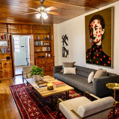 Room for Everyone! 8-Bedroom 6 Bath Austin Getaway (1515 Enfield Rd 78703 Austin)