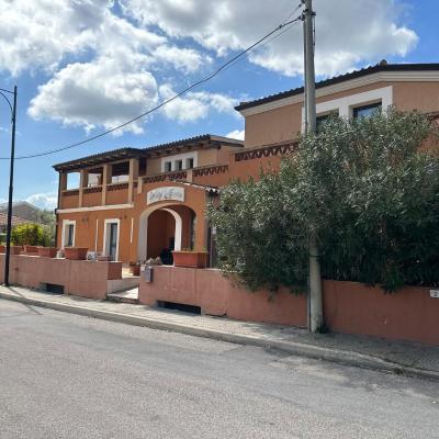 Emerald Coast Hotel (4 Via Francoforte 07026 Olbia)