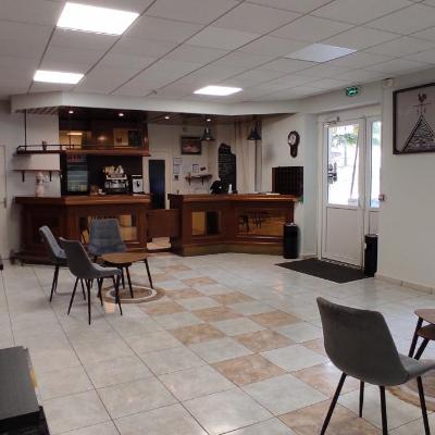 Hotel Luxembourg (7 Avenue Monseigneur Rodhain, 65100 Lourdes)