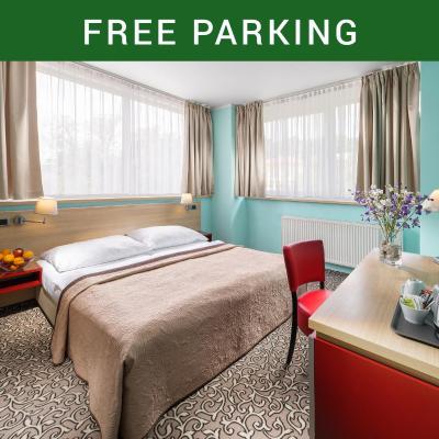 Hotel Michael (Pod Lysinami 1 147 00 Prague)