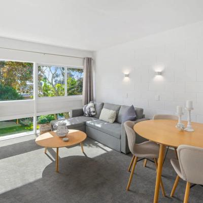 Stay Coastal - Apartments (Marau Crescent 18 1071 Auckland)