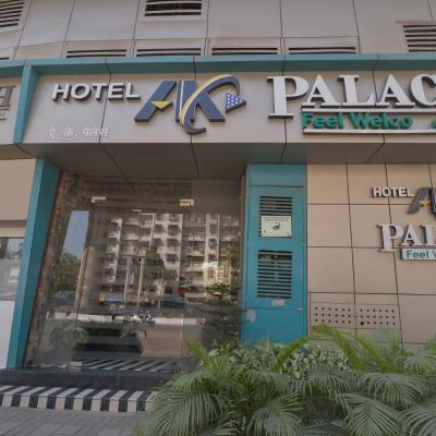 OYO Hotel Ak Palace Near Chhatrapati Shivaji International Airport (Opposite Dhanalaxmi Building,  Andheri,  Ghatkopar Link Road,  Sakinaka (asalpha) 400072 Mumbai)