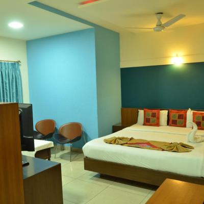 Cubbon Suites - 10 Minute walk to MG Road, MG Road Metro and Church Street (Maulee 42/1 Cubbon Road 560001 Bangalore)