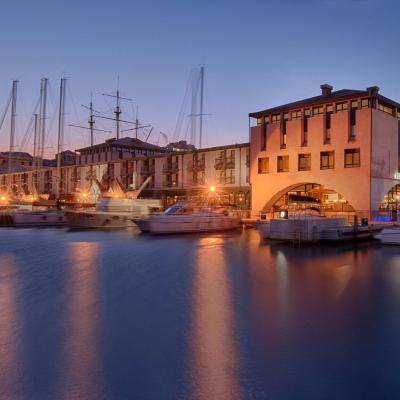 NH Collection Genova Marina (Molo Ponte Calvi 5 16124 Gênes)