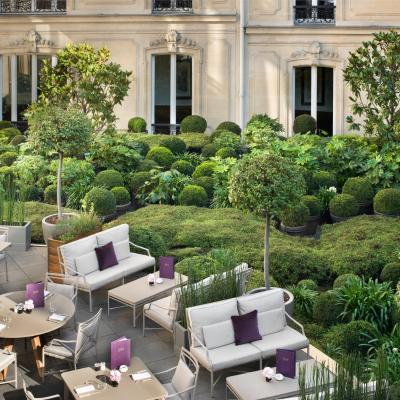 Hôtel Barrière Fouquet's Paris (46 Avenue George V 75008 Paris)