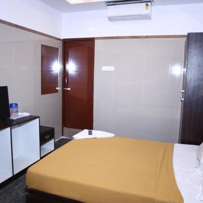 Shri Bhavani Residency (no.5a, Kaliamman Koil Street 1st Floor 600107 Chennai)