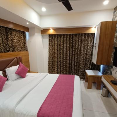 Hotel RK ICON (shrikunj icon 380009 Ahmedabad)