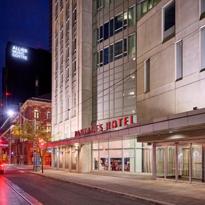 Pantages Hotel Toronto Centre (200 Victoria Street M5B 1V8 Toronto)