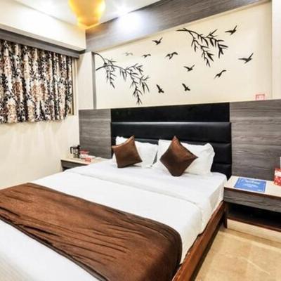 Hotel Krishna Naroda (3rd floor Aashtha avenu B Block Naroda.G.i.d.c Gate No 1 Opposite nr by bsnl telephone exchange 382330 Ahmedabad)