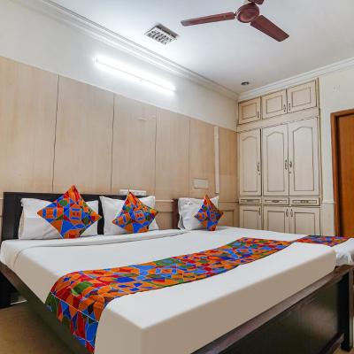 FabHotel Nest Inn Service Apartment (Plot No. 1-2, 3rd Main Road, AGS Colony, Kamakoti Nagar 600100 Chennai)