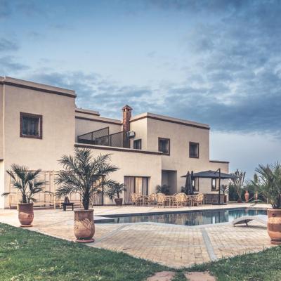 SUITE TOUBKAL DE DAR LAZREK guest-house & more (km 12 route d ourika douar el barda marrakech 40060 Marrakech)