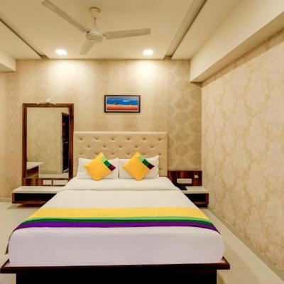 Hotel Landmark inn (3rd floor vedant aeon indian petrol pump karai cross road s.p ring road nana chiloda ahmedabad 382330 Ahmedabad)