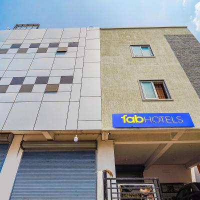 FabExpress Vinayak Residency (No.66/1A Station Road, Gnanamurthy Nagar, Pattaravakkam, Chennai 600053 Chennai)