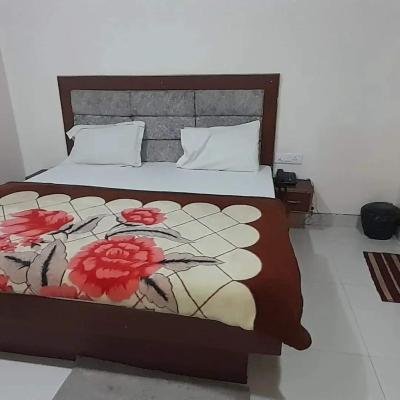 MD GRAND HOTEL (11 Agra - Jaipur Road 283105 Agra)