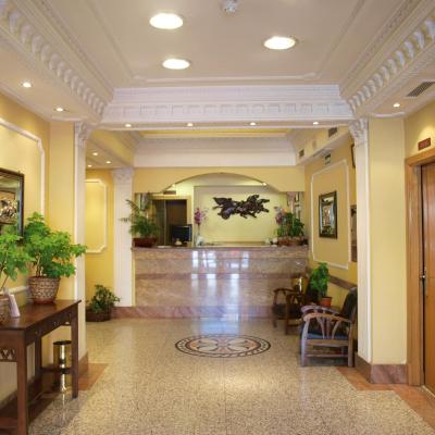 Hotel Don Luis (Avenida General, 12 (bajo) 28042 Madrid)