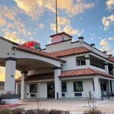 Island Suites Hobby Airport (11635 Gulf Freeway TX 77034 Houston)