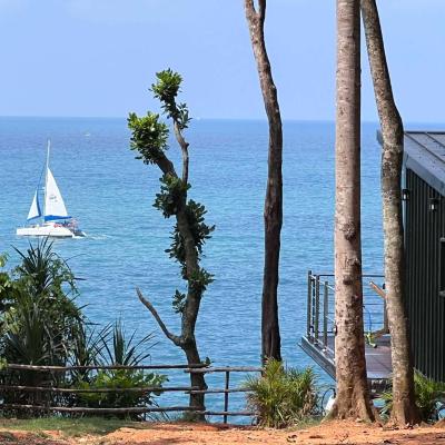 Padel Lodge Koh Chang (9/17 Moo 1, Koh Chang Tai Subdistrict, 23170 Koh Chang)