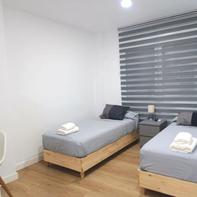 Casa de Huéspedes 12 Octubre Rooms (Calle Carabelos 25 28041 Madrid)
