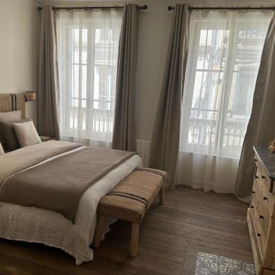 Chambres d'hotes Autour de la Rose (100 rue St Leonard 14600 Honfleur)