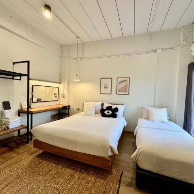 The51Hometel (5/1 Anuban Road soi2, Chang Phueak, Chiang Mai 50300 Chiang Mai)